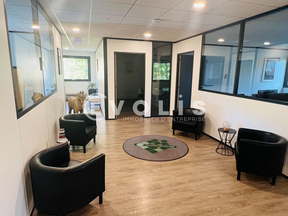   Bureaux - A VENDRE - 380 m² non divisibles Croissy beaubourg