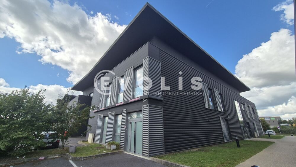   Bureaux - A LOUER - 267 m² non divisibles Ferrieres en brie