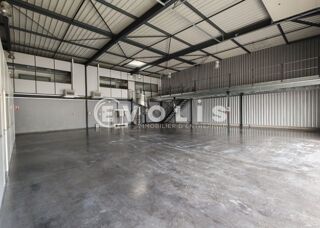   LOCAUX A LOUER - 920 m² divisibles à partir de 350 m² Vourles