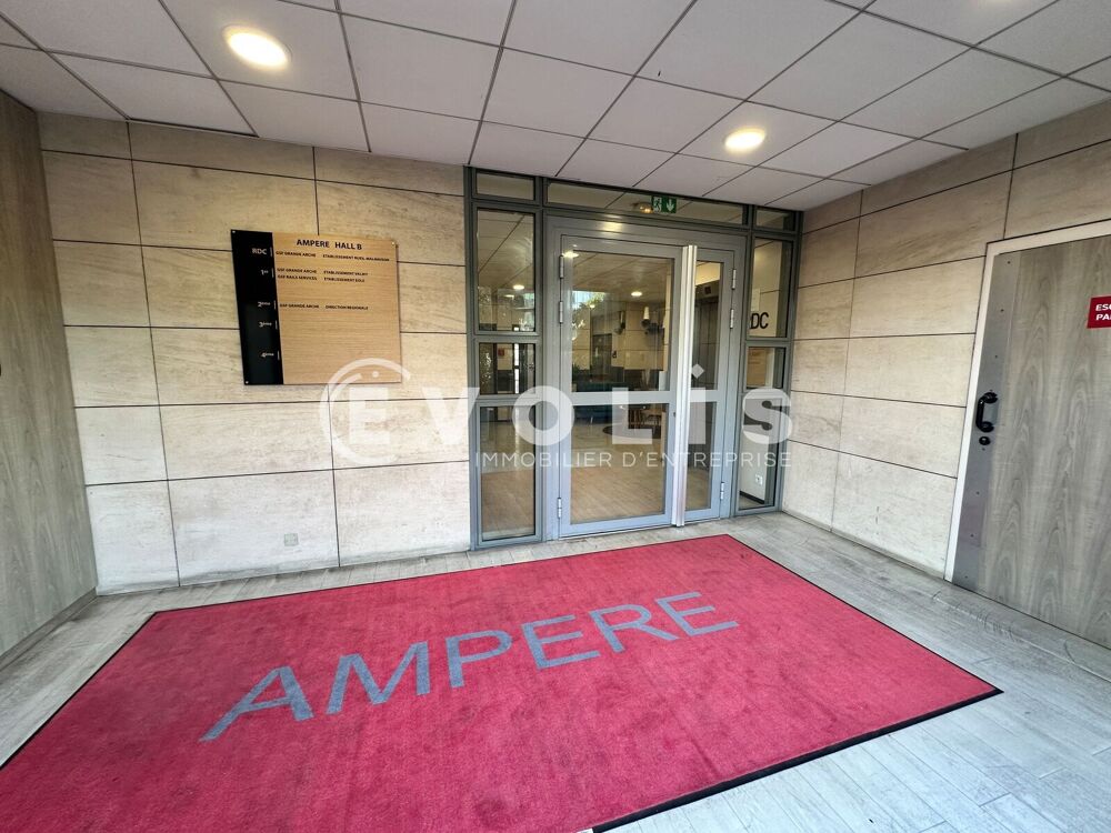   BUREAUX RENOVES A LOUER, PIED RER A - 1034 m² divisibles à partir de 341m² Rueil malmaison