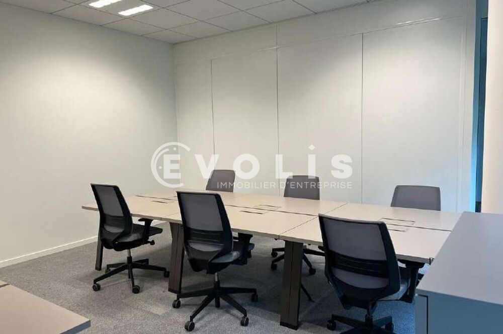   Bureaux - A LOUER - 32 m² non divisibles Villejuif