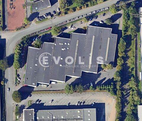   Locaux d'activité - A LOUER - 1 792 m² divisibles à partir de 888 m² 