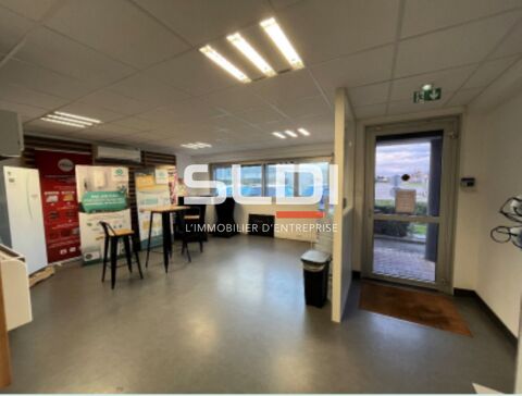 Locaux d'activit&eacute;s - A LOUER - 887 m&sup2; non divisibles 6653 69150 Decines charpieu