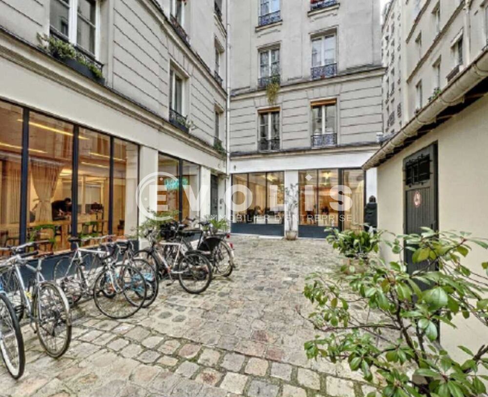   Bureaux - A VENDRE OU A LOUER - 173 m² non divisibles Paris 10