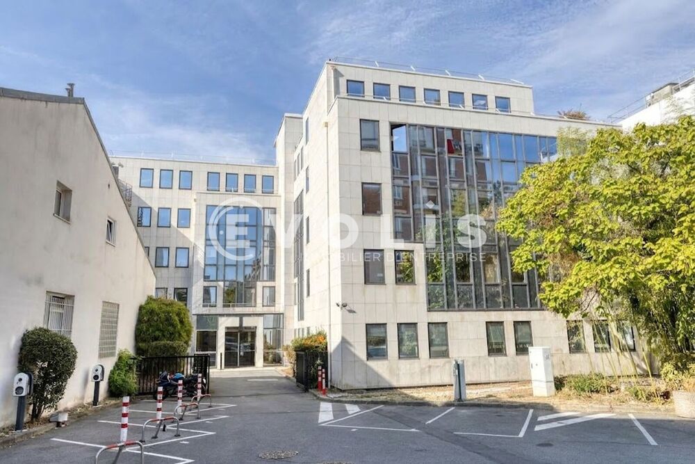   POLARIS - 1 654 m² divisibles à partir de 827 m² 