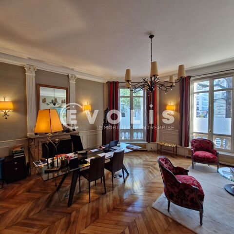 Bureaux - A LOUER - 180 m&sup2; non divisibles 8910 75017 Paris