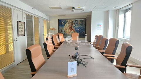   Bureaux - A LOUER - 215 m² non divisibles 
