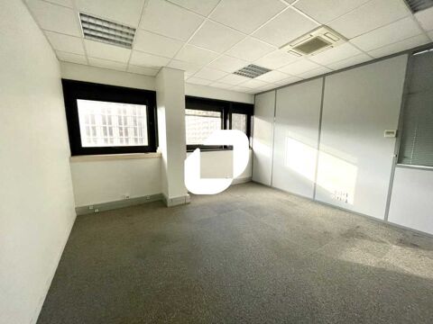 BAIL PRECAIRE 110m&sup2; &agrave; 180m&sup2; PART DIEU - 1&nbsp;324 m&sup2; divisibles &agrave; partir de 120 m&sup2; 16650 69003 Lyon