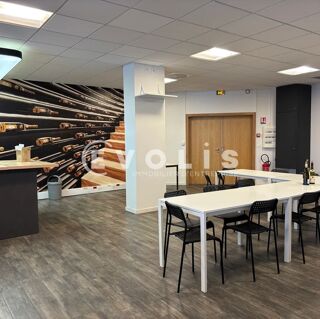   Bureaux - A LOUER - 560 m² divisibles à partir de 100 m² Moirans