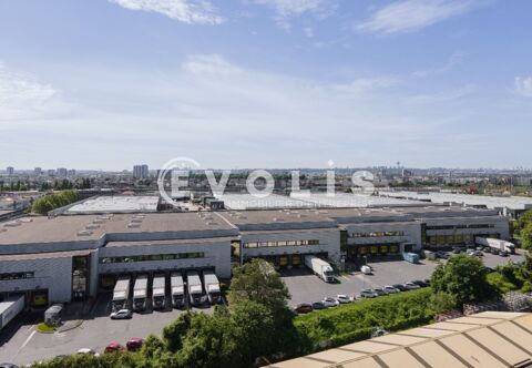   Entrepôts - A LOUER - 13 415 m² divisibles à partir de 2 145 m² 