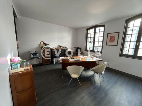 Bureaux - A VENDRE - 274 m&sup2; divisibles &agrave; partir de 32 m&sup2; 985000 33300 Bordeaux