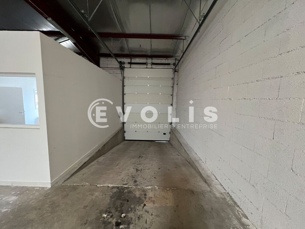   LOCAL A VENDRE - 282 m² non divisibles Saint priest