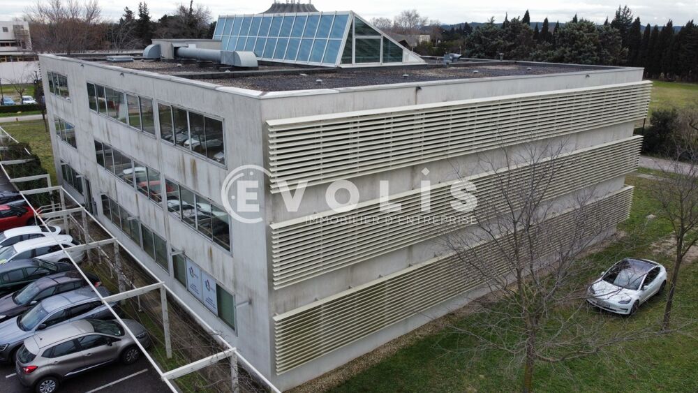   Bureaux - A LOUER - 69 m² non divisibles 