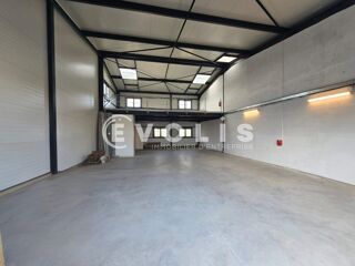   Locaux d'activité - A LOUER - 208 m² non divisibles Arpajon