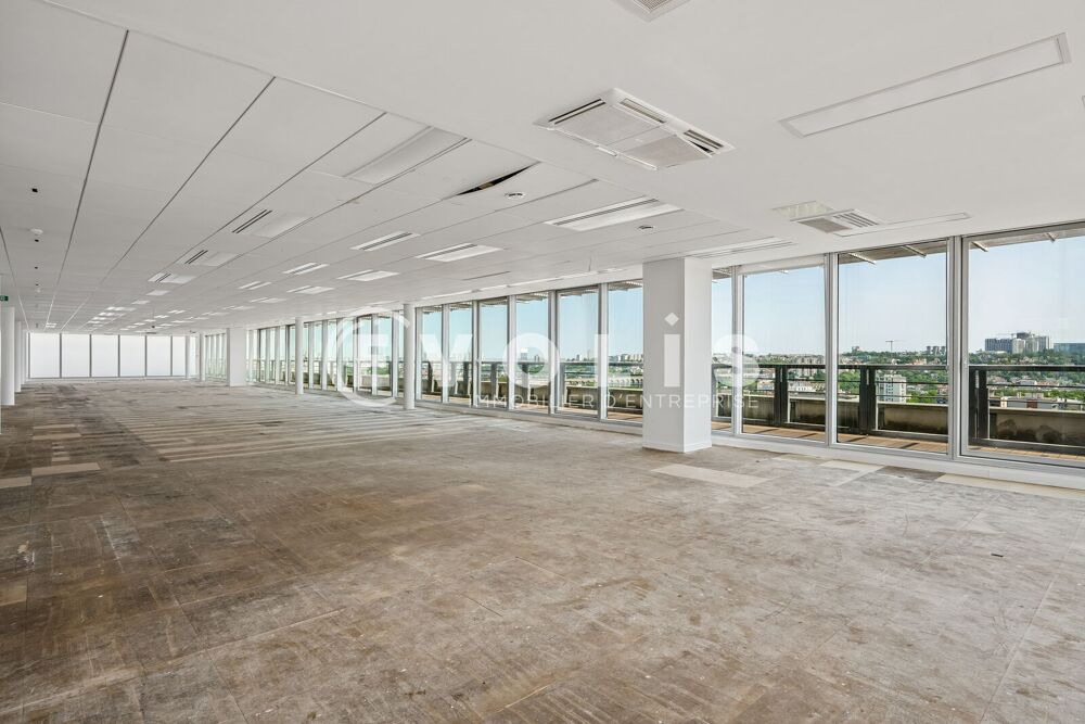   Bureaux - A LOUER - 14 789 m² divisibles à partir de 240 m² Bagneux