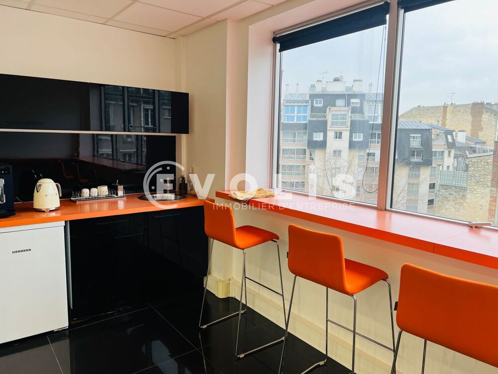   Bureaux - A LOUER - 4 297 m² divisibles à partir de 172 m² Vincennes