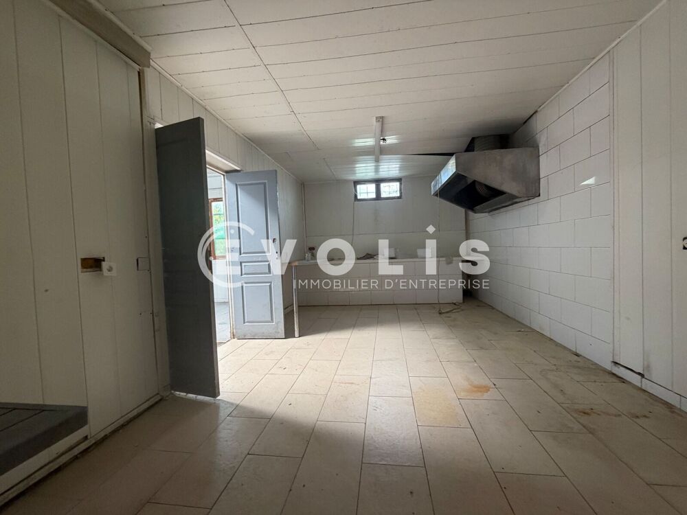   Locaux d'activité - A LOUER - 376 m² divisibles à partir de 123 m² Chevilly larue