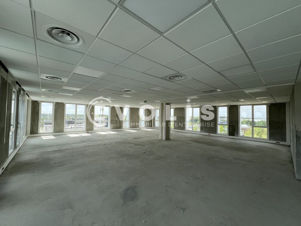   BUREAUX NEUFS - 532 m² divisibles à partir de 271 m² Champs sur marne