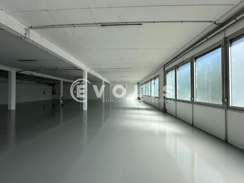   Bureaux - A LOUER - 1 015 m² divisibles à partir de 196 m² Gennevilliers