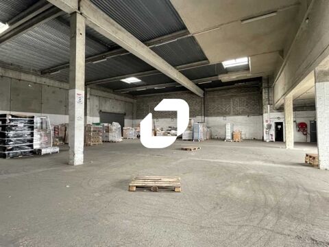 Entrepôts - A LOUER - 8 428 m² divisibles à partir de 74 m² 40947 33520 Bruges