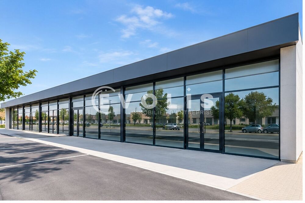   Locaux commerciaux - A LOUER - 185 m² non divisibles 