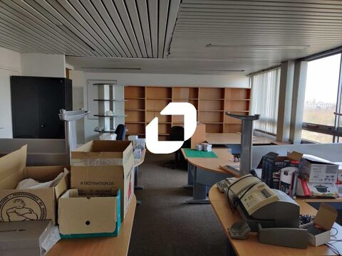 A proximit&eacute; de la gare de Grigny-Centre - 600 m&sup2; non divisibles 800000 91130 Ris orangis