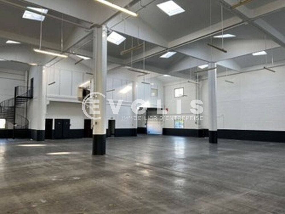   Locaux d'activité - A LOUER - 3 552 m² divisibles à partir de 576 m² Villeneuve d'ascq
