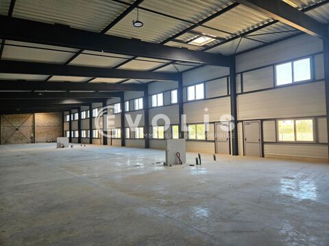  Locaux d'activité - A VENDRE - 1 780 m² non divisibles 