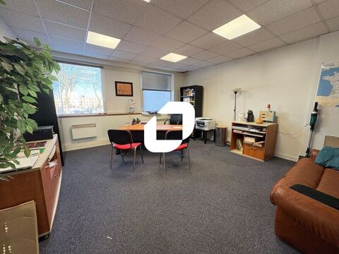 Bureaux - A LOUER - 83 m&sup2; non divisibles 595 78320 La verriere