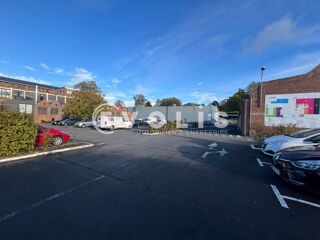   Locaux d'activité - A LOUER - 657 m² divisibles à partir de 307 m² Lille