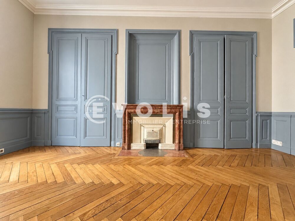   Bureaux - A LOUER - 207 m² non divisibles Lyon 6