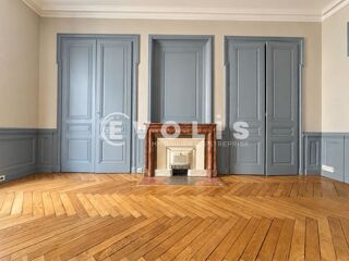   Bureaux - A LOUER - 207 m² non divisibles Lyon 6