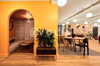   Bureaux - A LOUER - 184 m² non divisibles Paris 10