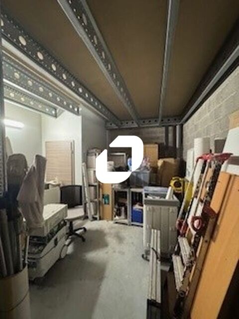 Locaux d'Activit&eacute;s - A VENDRE - 155 m&sup2; non divisibles 240000 67300 Schiltigheim