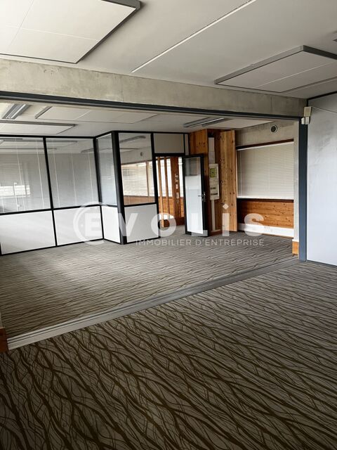   Bureaux - A LOUER - 69 m² non divisibles 