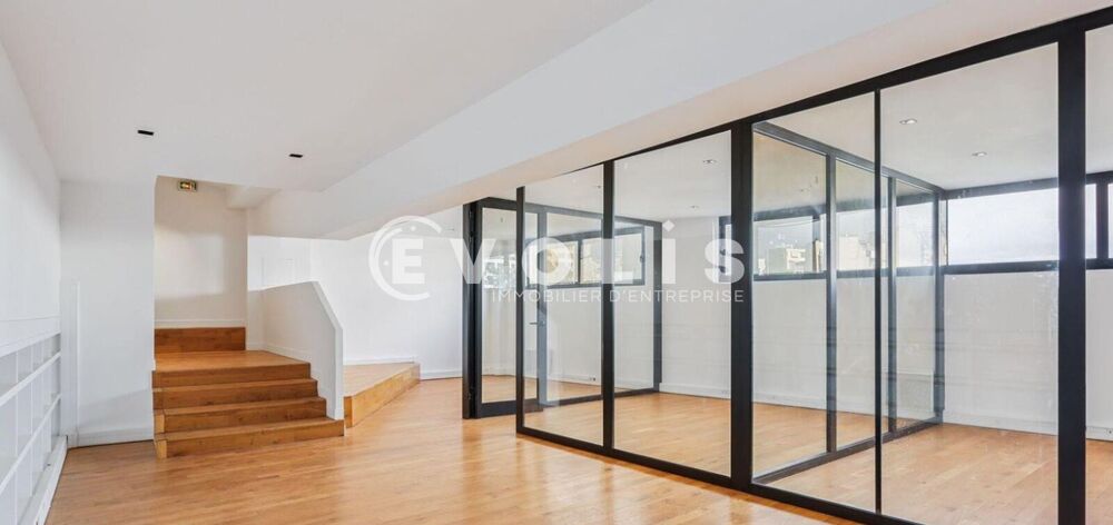   Bureaux - A LOUER - 117 m² non divisibles Paris 16