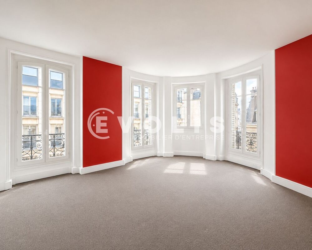   Bureaux - A LOUER - 388 m² divisibles à partir de 153 m² Paris 8