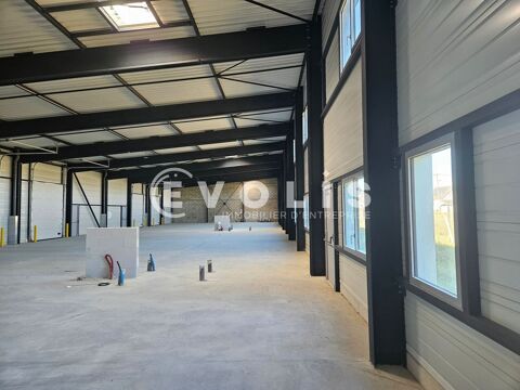   Locaux d'activité - A LOUER - 1 780 m² non divisibles 