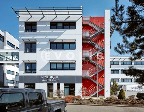   Bureaux - A LOUER - 229 m² non divisibles 