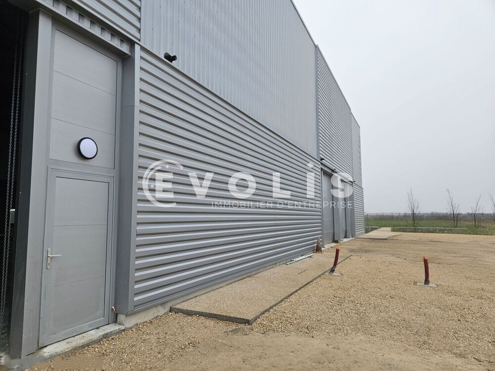   Locaux d'activité - A VENDRE - 1 273 m² divisibles à partir de 474 m² Bondoufle