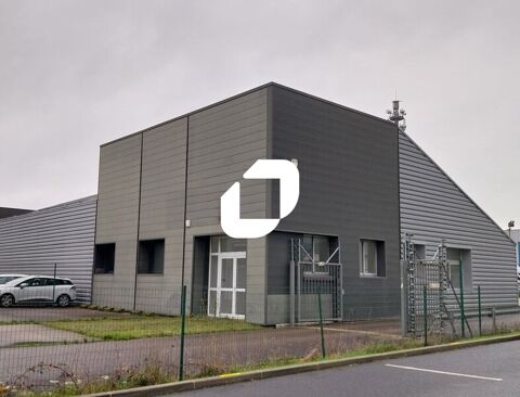 LOCAL INDEPENDANT PROCHE ATLANTIS - 815 m&sup2; non divisibles 4583 44800 Saint herblain