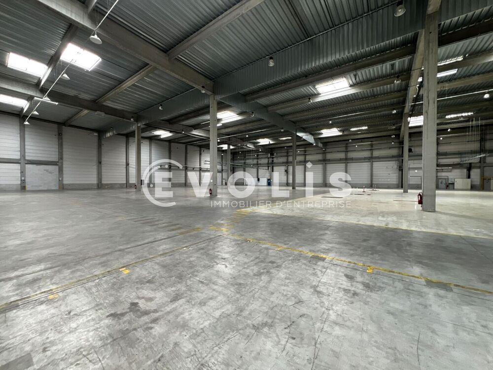   Locaux d'activité - A LOUER - 4 714 m² non divisibles Saint priest