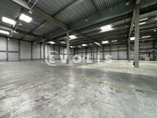   Locaux d'activité - A LOUER - 4 714 m² non divisibles Saint priest