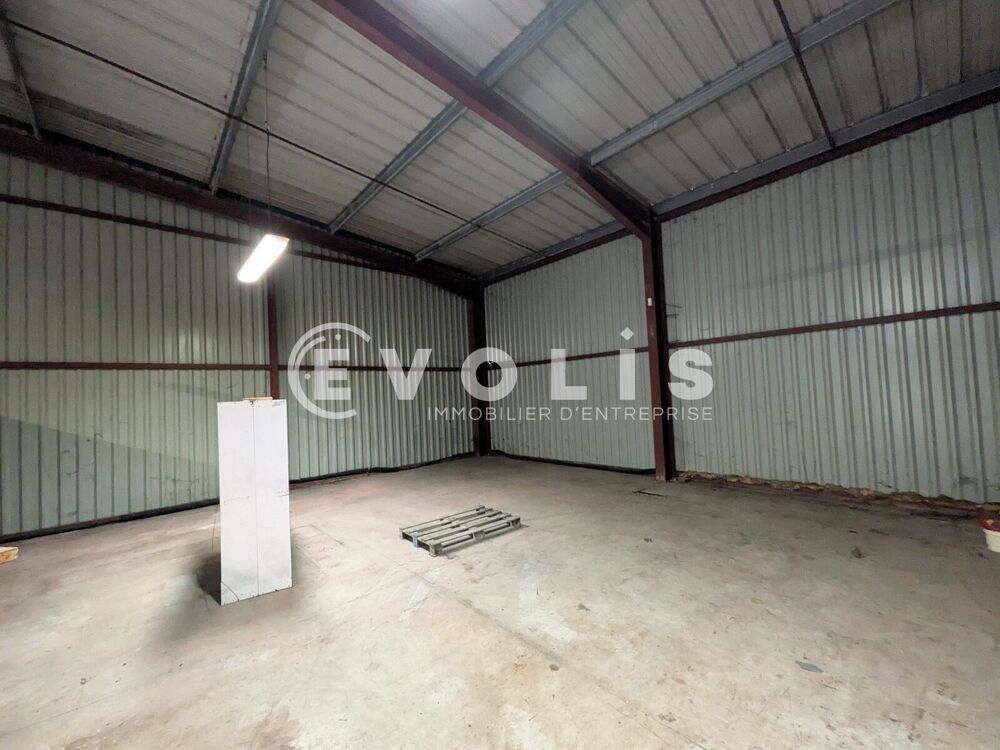   Locaux d'activité - A LOUER - 200 m² non divisibles Cenac
