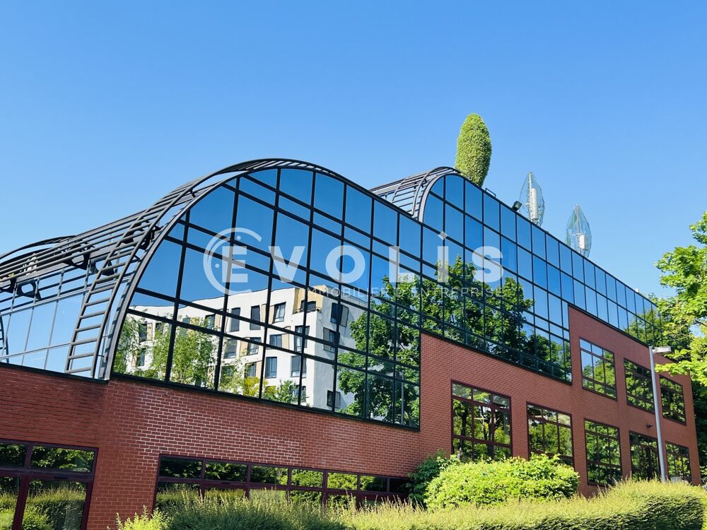   LOYER ATTRACTIF - 1 457 m² divisibles à partir de 222 m² Champs sur marne