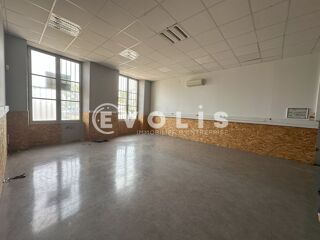   Locaux commerciaux - A LOUER - 3 375 m² divisibles à partir de 130 m² Bordeaux