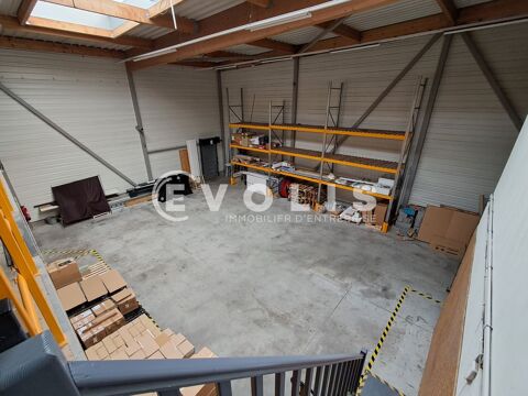   Locaux d'activité - A LOUER - 450 m² non divisibles 