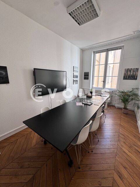   Bureaux - A LOUER - 174 m² non divisibles 