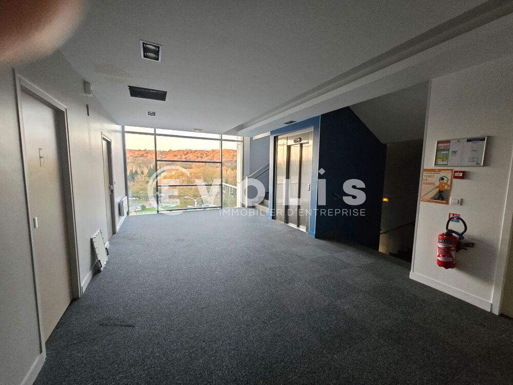   Bureaux - A VENDRE - 212 m² non divisibles Orsay