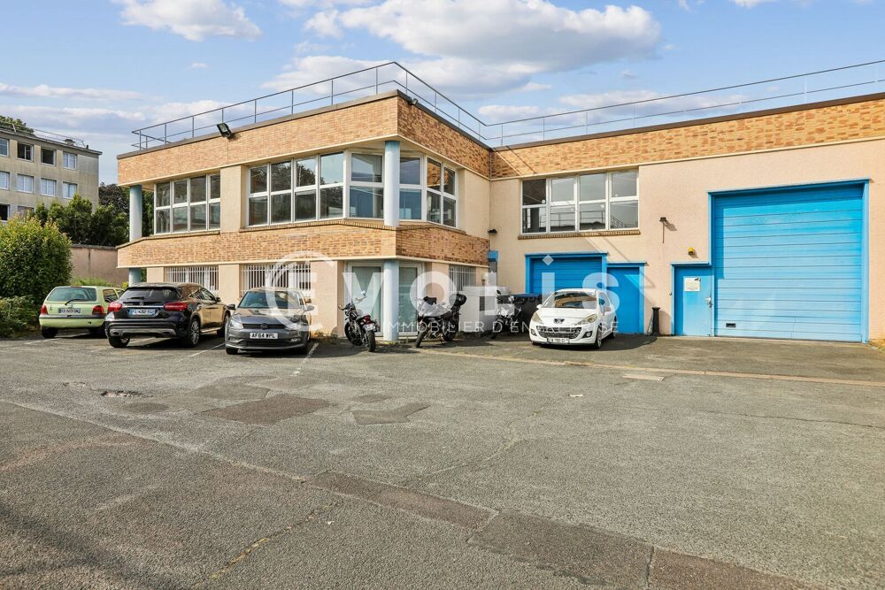  Locaux d'activité - A LOUER - 1 799 m² divisibles à partir de 779 m² 
